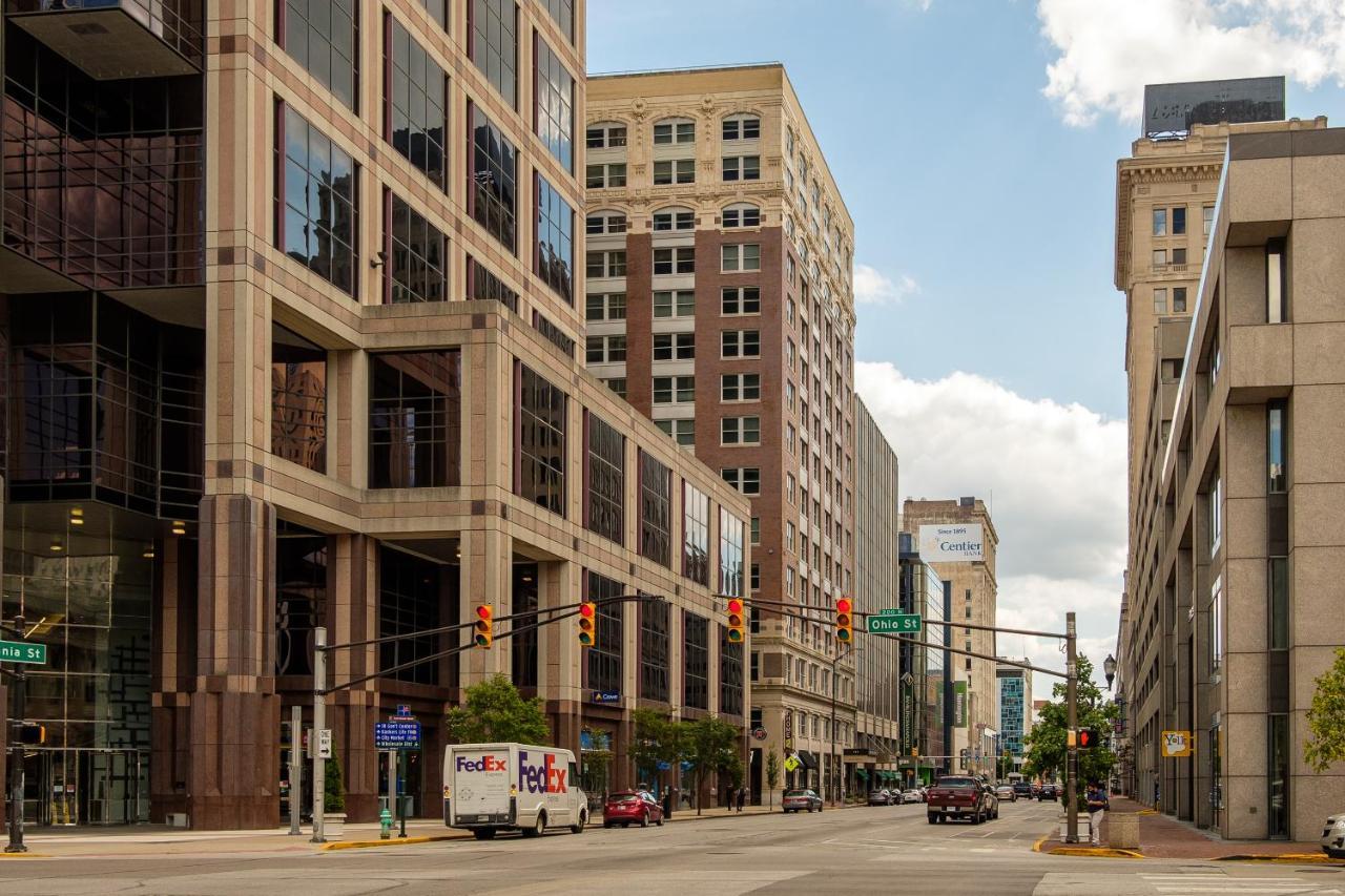 Frontdesk Penn Street Tower Apts Downtown Indy Apartment Indianapolis Exterior foto